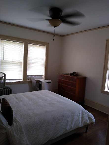 Main Bedroom - 4552 W Wells St