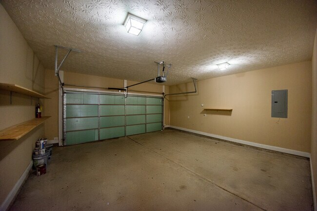 Building Photo - 8217 Lantern Ct