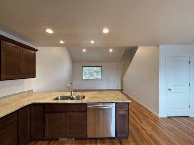 Building Photo - Fully Upgraded Executive Home For Lease