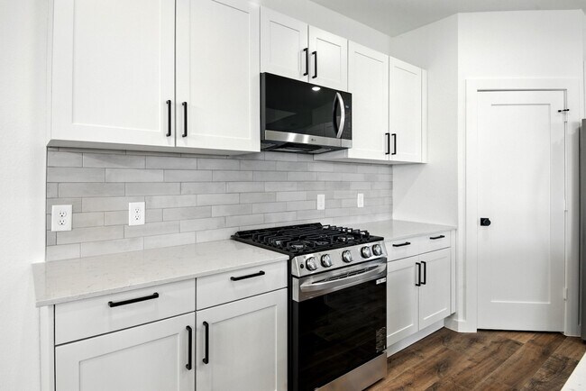 Building Photo - 1860 Dry Cherry Ln