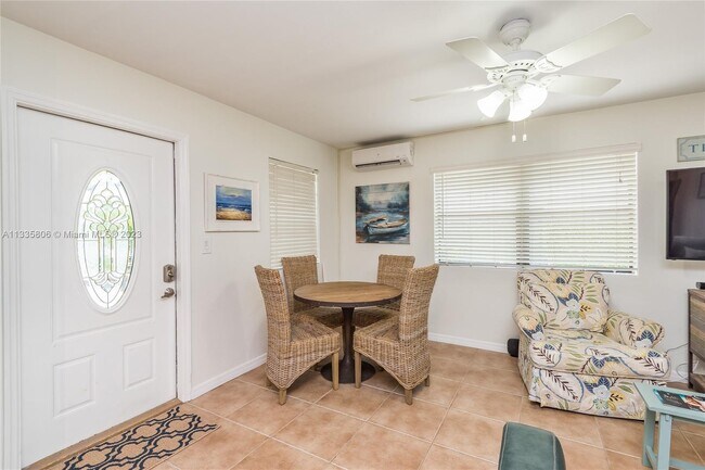 Building Photo - 26 NE 3rd St