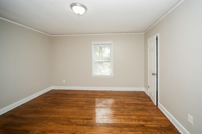 Building Photo - Beautiful House for Rent in Berclair-Highl...