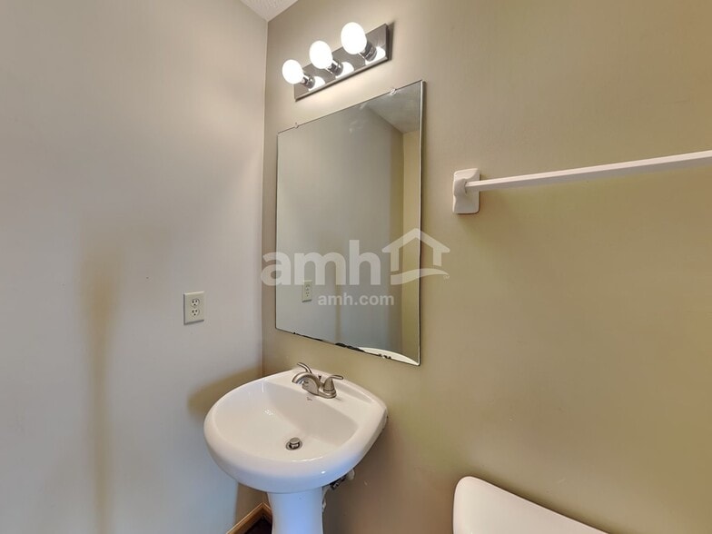 Building Photo - 7507 Canal Highlands Blvd