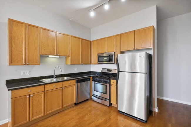 Building Photo - 1464 S Michigan Ave