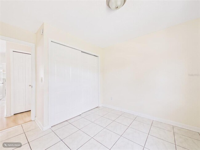 Building Photo - 1411 E 109th Ave