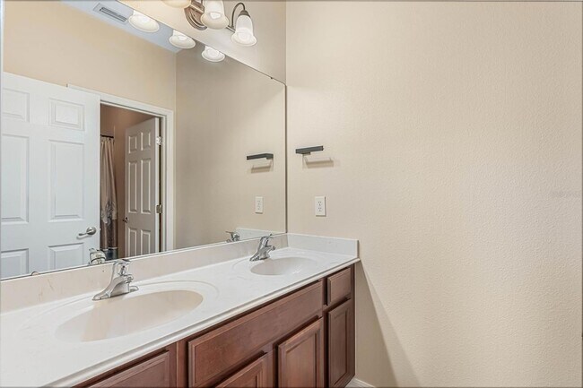 Building Photo - 600 Michigan Estates Cir