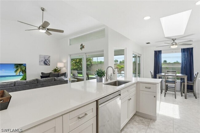 Building Photo - 132 Bordeaux Cir