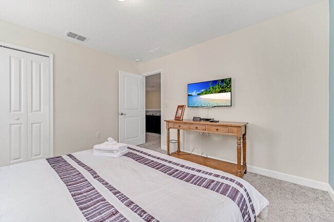Building Photo - 9032 Stinger Dr
