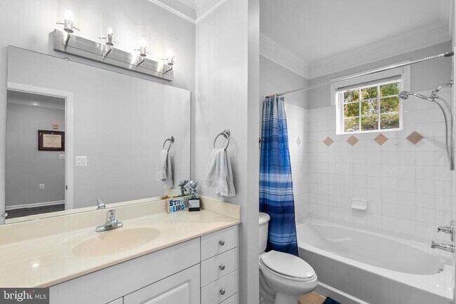 Building Photo - 501 Sunset View Terrace SE