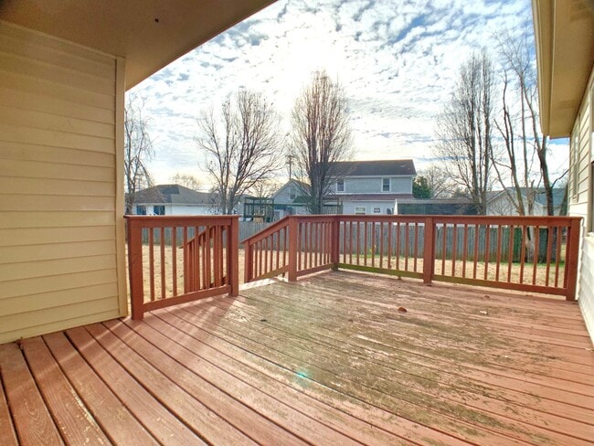 Building Photo - 3310 Mallard Dr