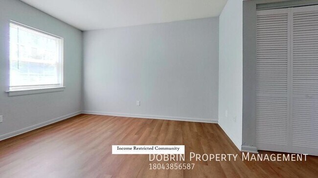 Building Photo - 1705 Colorado Ave