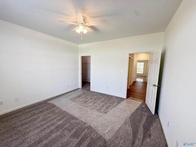 Building Photo - 17916 Remington Dr