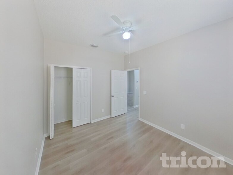 Building Photo - 906 Grand Canyon Dr