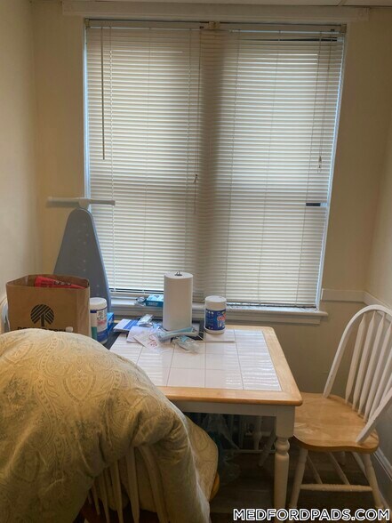 Building Photo - 53 Fellsway W