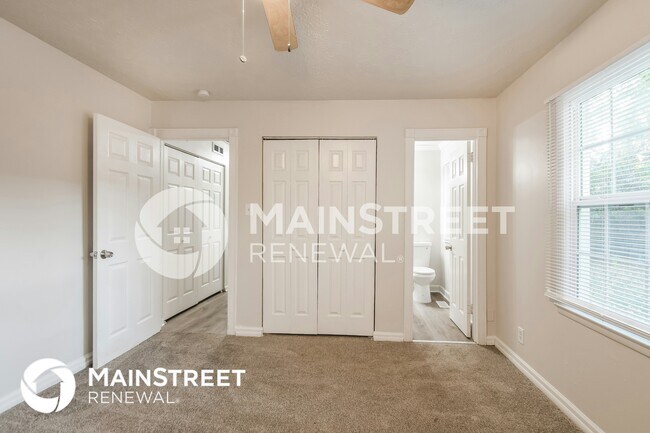 Building Photo - 3232 Wellington Ave