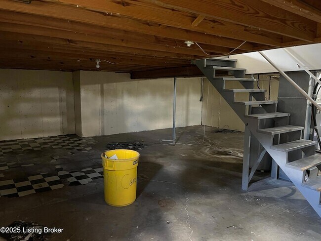 Building Photo - 1709 Cliff Ridge Ct