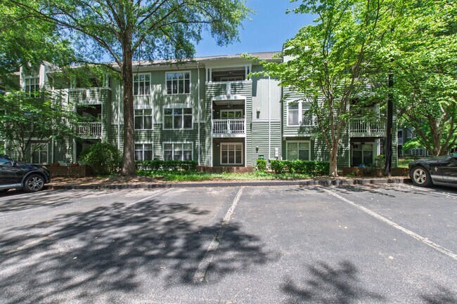 Building Photo - 1010 Nicholwood Dr