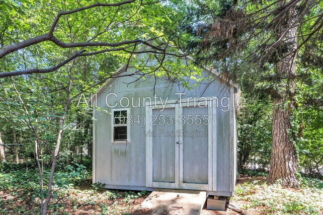 Building Photo - 1617 Seminole Trail