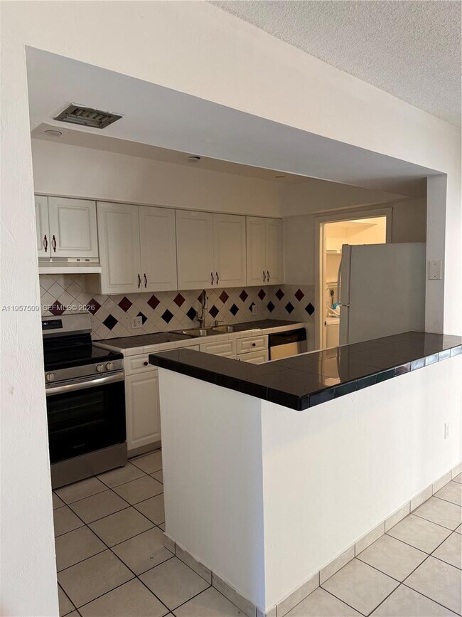 Building Photo - 8401 SW 107th Ave