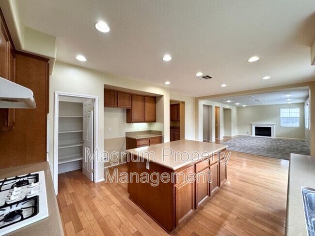 Building Photo - 29675 Ski Ranch St