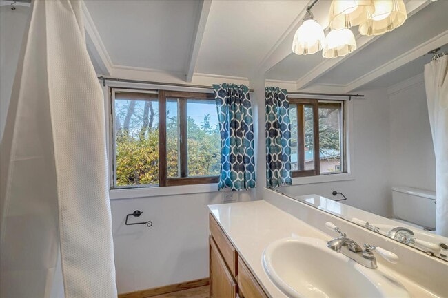 Building Photo - 18 Monte Vista Rd