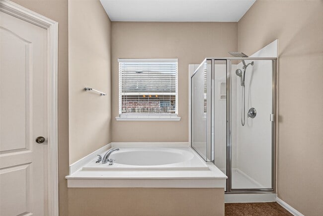 Building Photo - 16007 Hidden Manor Dr