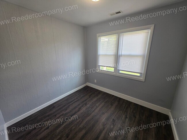Building Photo - 7736 Beech Ave
