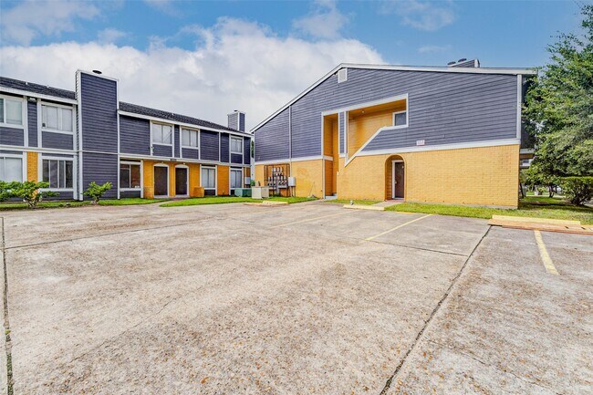 Primary Photo - 12527 Ashford Meadow Dr