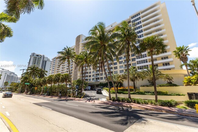 Building Photo - 5600 Collins Ave