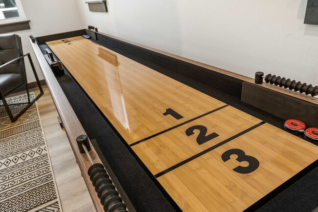 Building Photo - 2942 W Babcock St