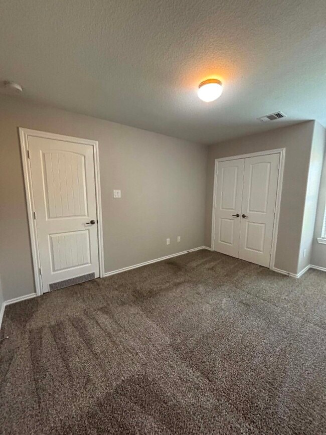 Building Photo - 1707 Hickory Burl Ln