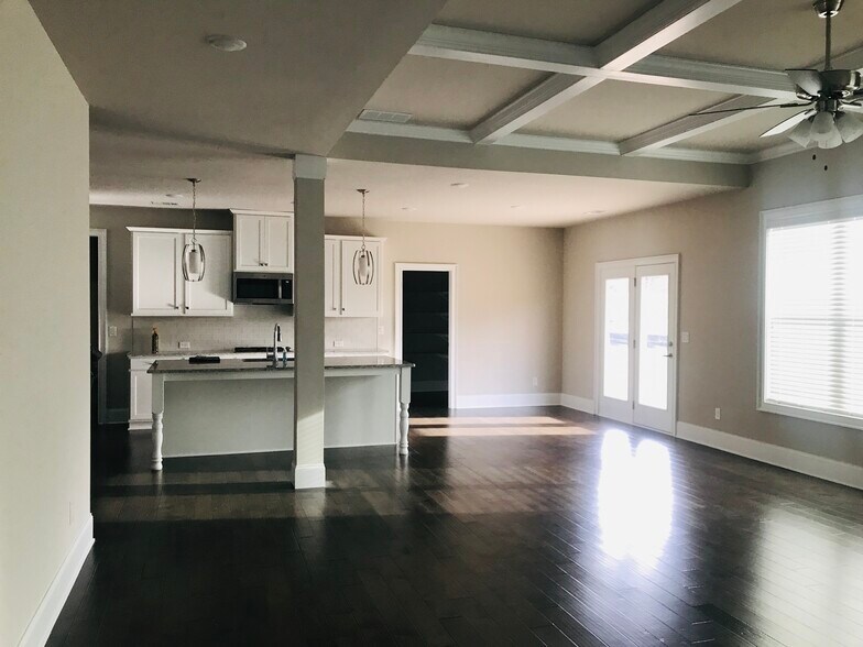 Building Photo - 4140 Gold Hill Ln
