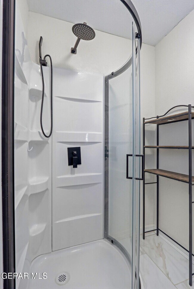 Building Photo - 4312 Wallington Dr