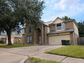 Building Photo - 4521 Stonebridge Dr