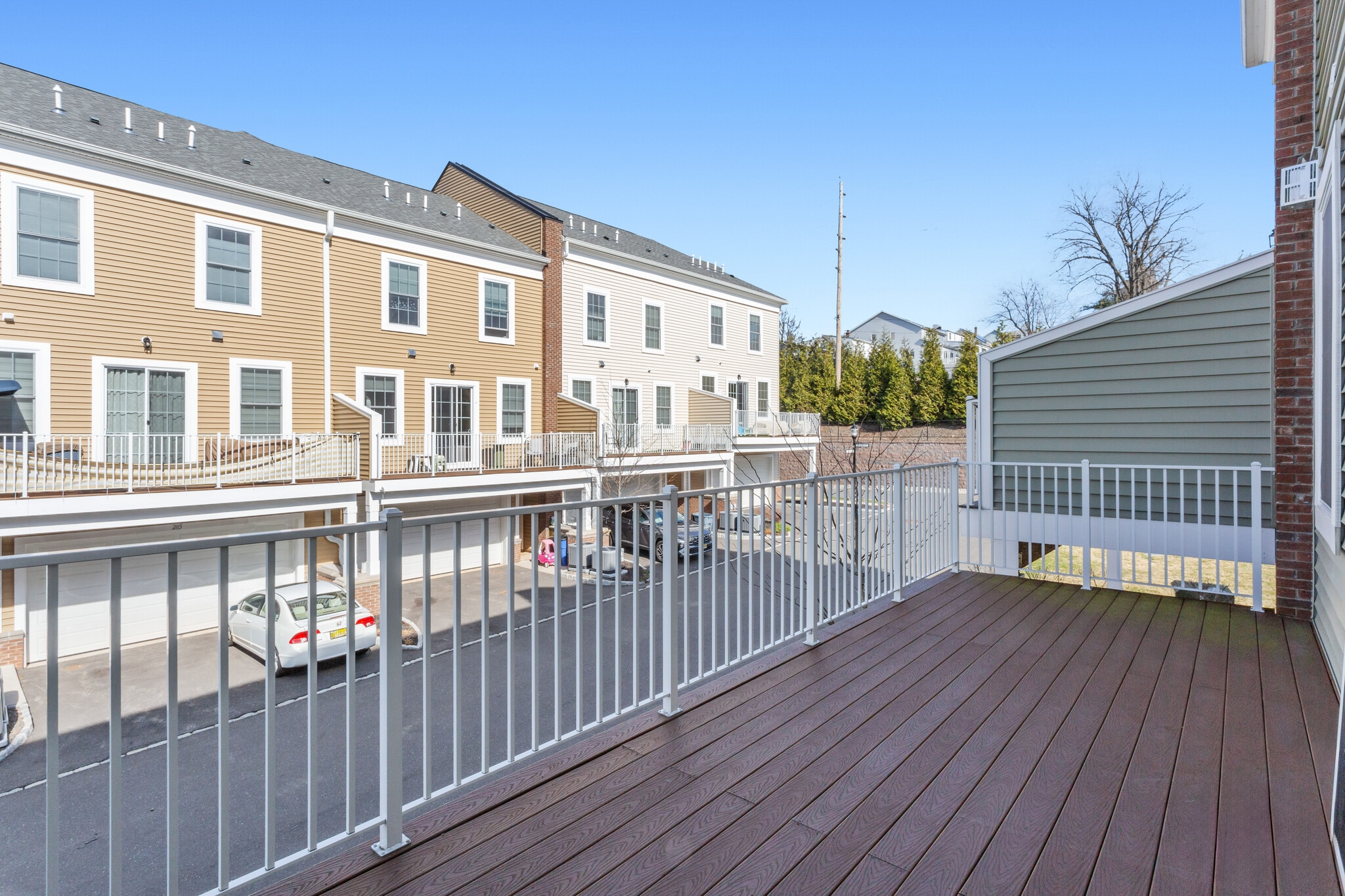 Building Photo - 293 Bradley Dr