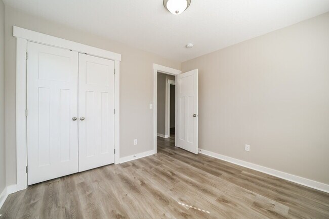 Building Photo - 13079 S Shady Elm Ct