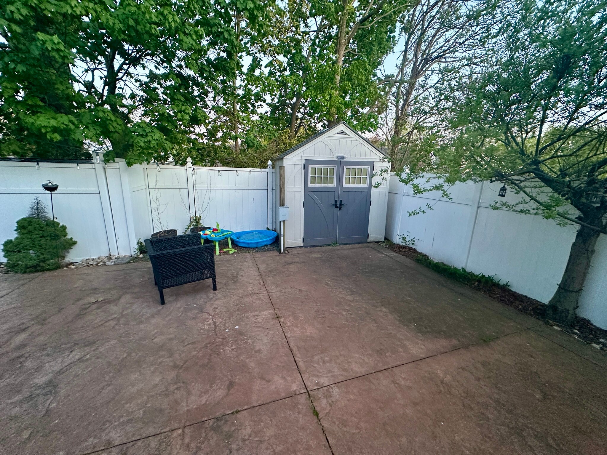 Building Photo - 327 Edgewood Rd