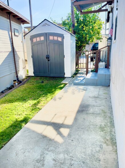 Building Photo - 15012 Lemoli Ave