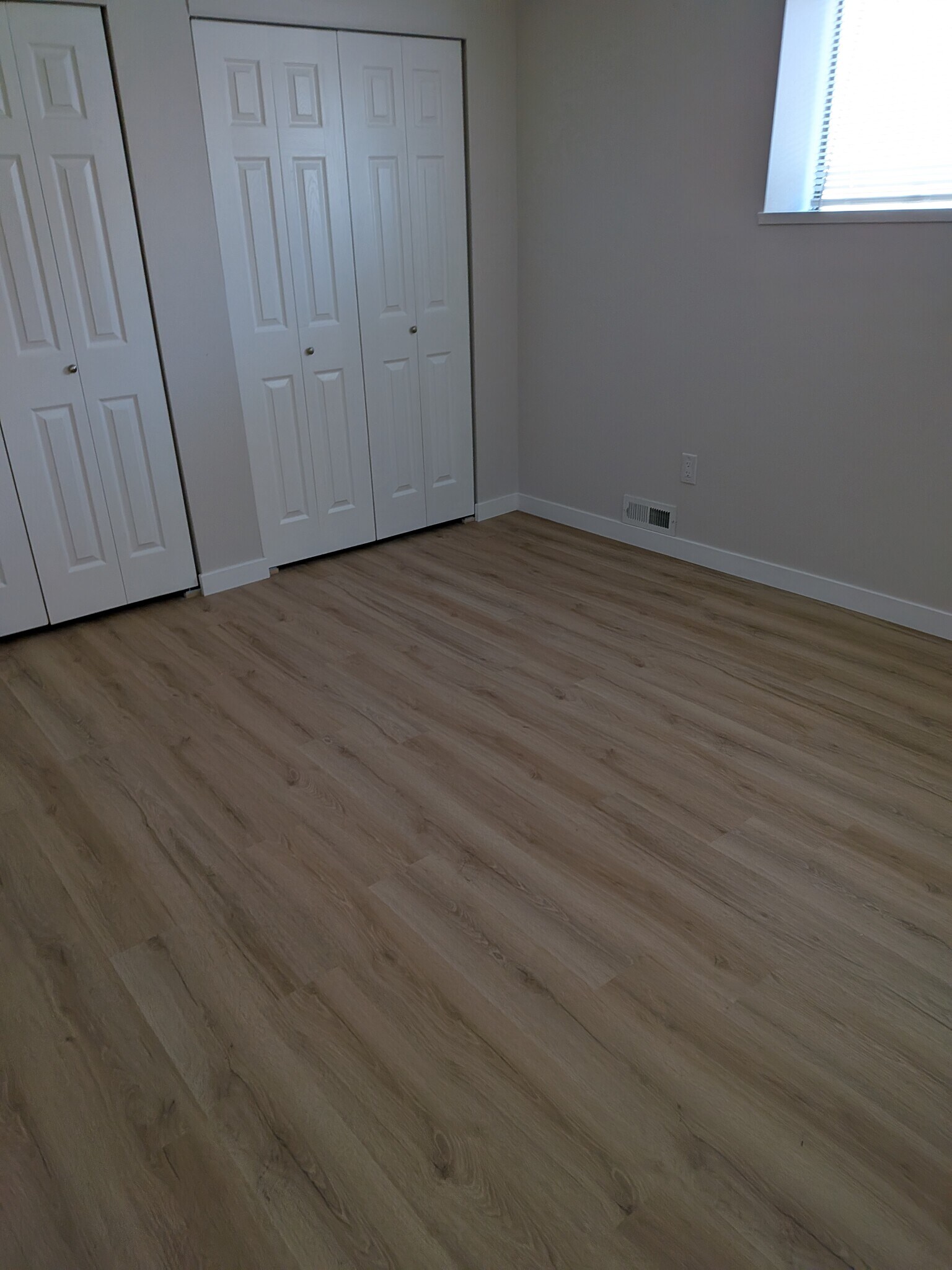 Building Photo - 1408 W Cora Ct