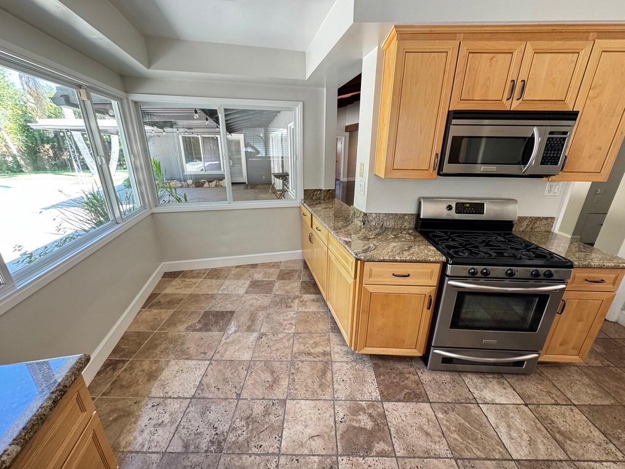 Building Photo - 3957 Woodfield Dr