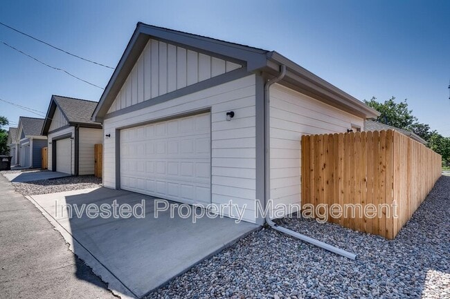 Building Photo - 4090 Adams St
