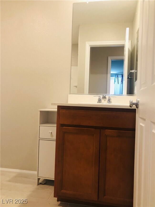 Building Photo - 7108 Adrian Peak St