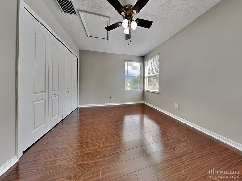 Building Photo - 9346 Black Thorn Loop