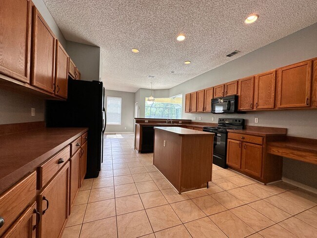 Building Photo - **Coming Soon** Pool Home in Cunningham Creek- Saint Johns