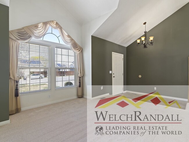 Building Photo - Charming Single-Family Home in Clinton