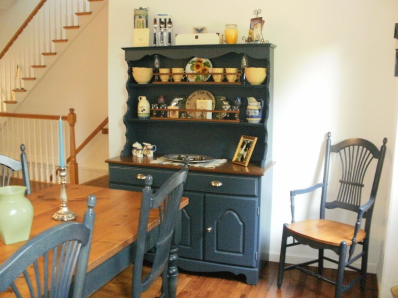 Building Photo - 165 Johnston St