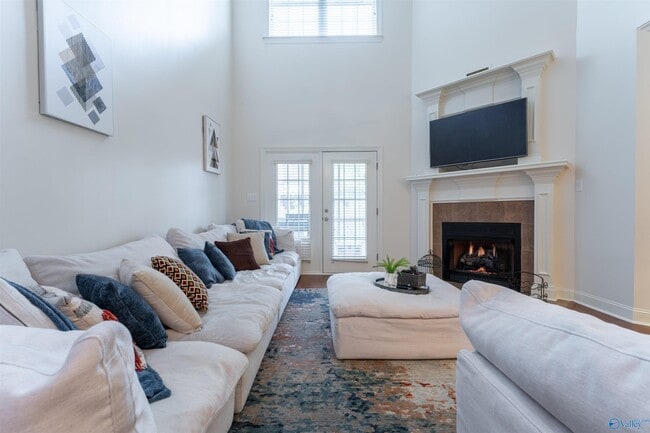 Building Photo - 3187 Mallard Point Dr SE