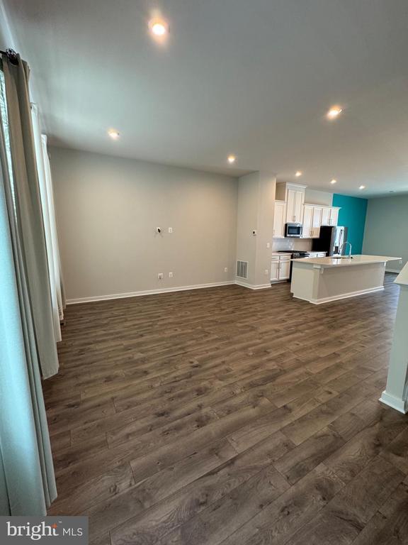 Building Photo - 1768 Hickory Wds Rd