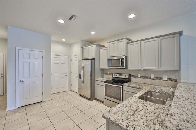 Building Photo - 9160 Hillcroft Dr