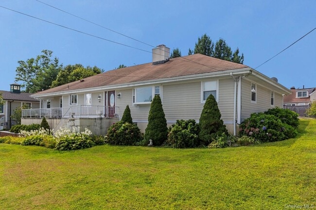 Building Photo - 46 Sylvan Rd